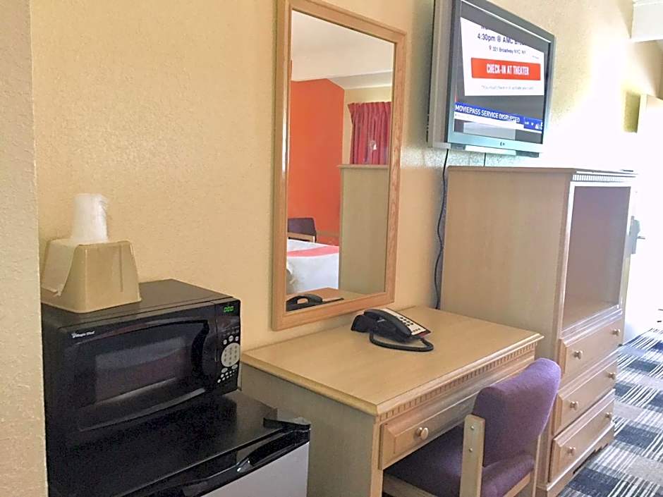 Red Carpet Inn North Chicago