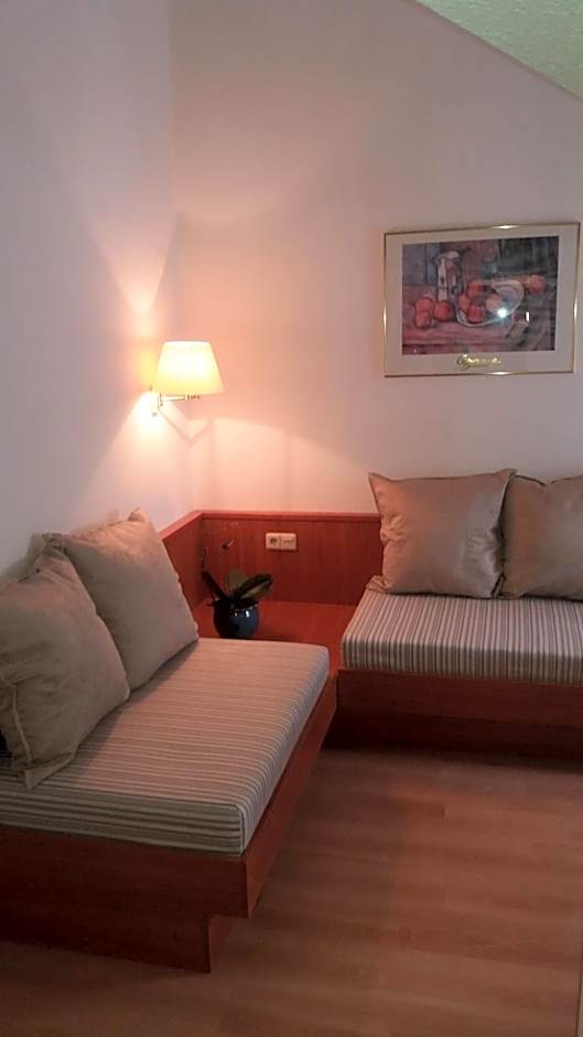 Altes Wirtshaus Fördergersdorf Bed & Breakfast