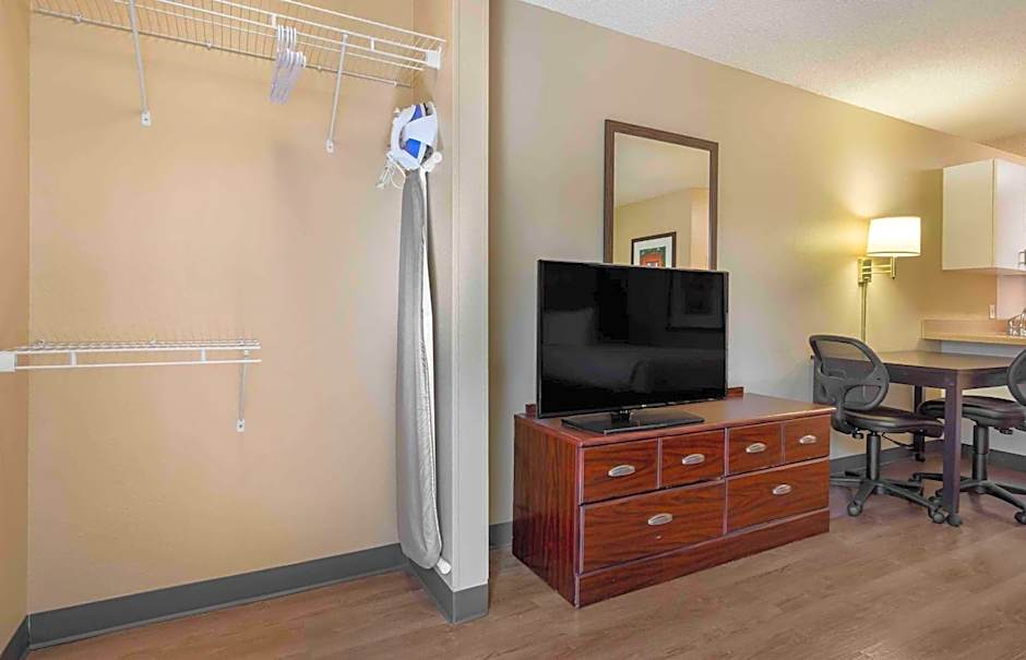Extended Stay America Suites - Seattle - Lynnwood