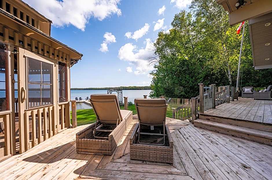 Grotto Escape Unwind at Cameron Lakehouse