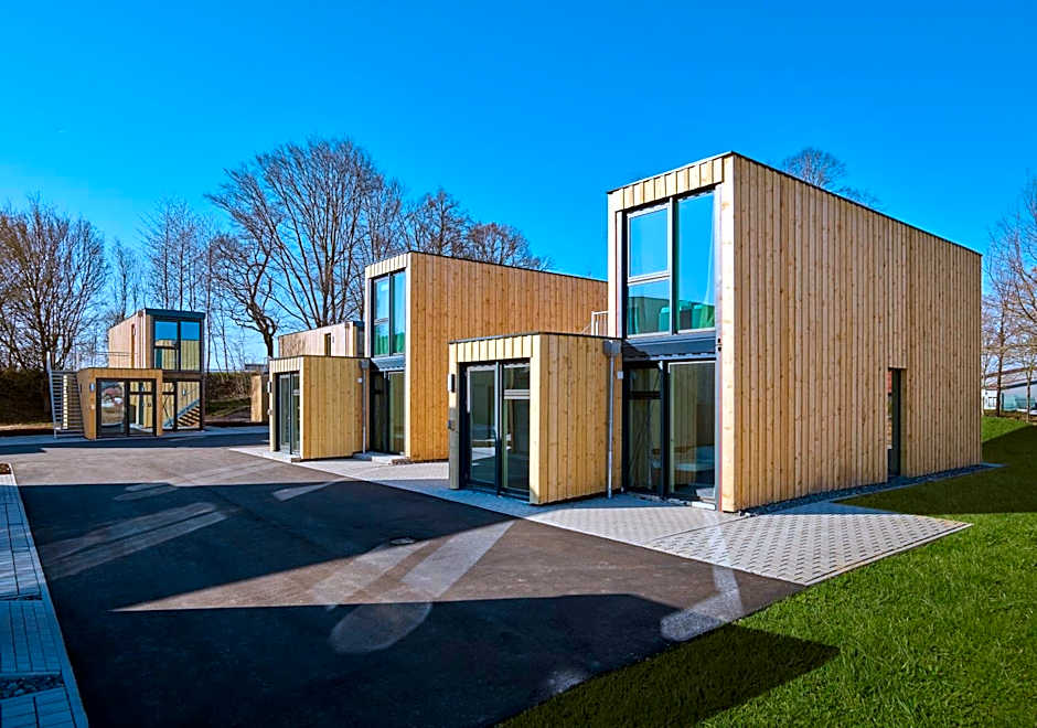 Modern ausgebauter Überseecontainer als Tiny House