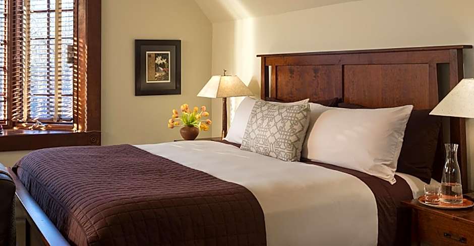 Settlers Inn