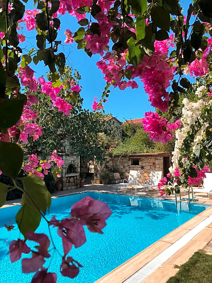 Alacati Zeytin Konak Hotel