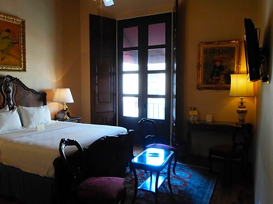 Hotel Virrey De Mendoza