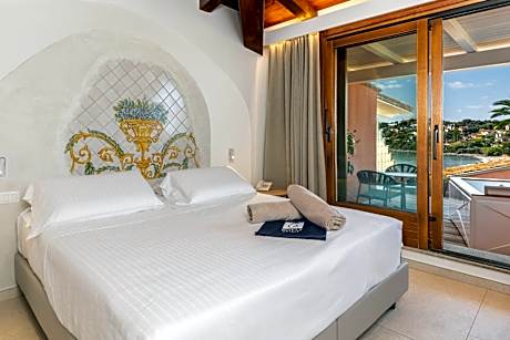 Deluxe Double Room with Sea View