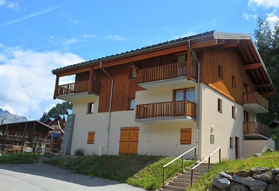 Vacancéole - Résidence Les Chalets de la Ramoure