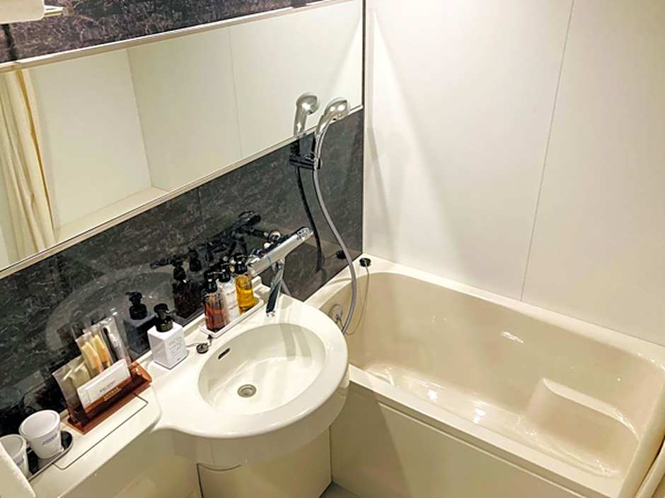 HOTEL LiVEMAX SENDAI HIROSEDORI
