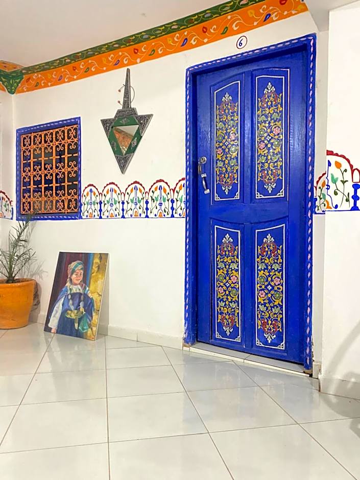 Hostel Essassi 23