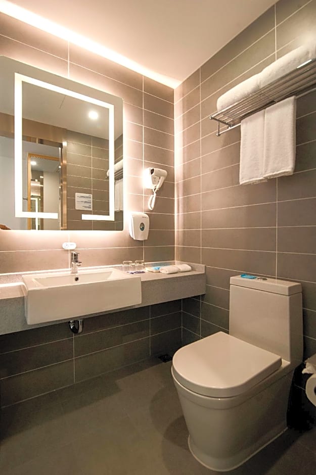 Holiday Inn Express Yantai Yeda By IHG