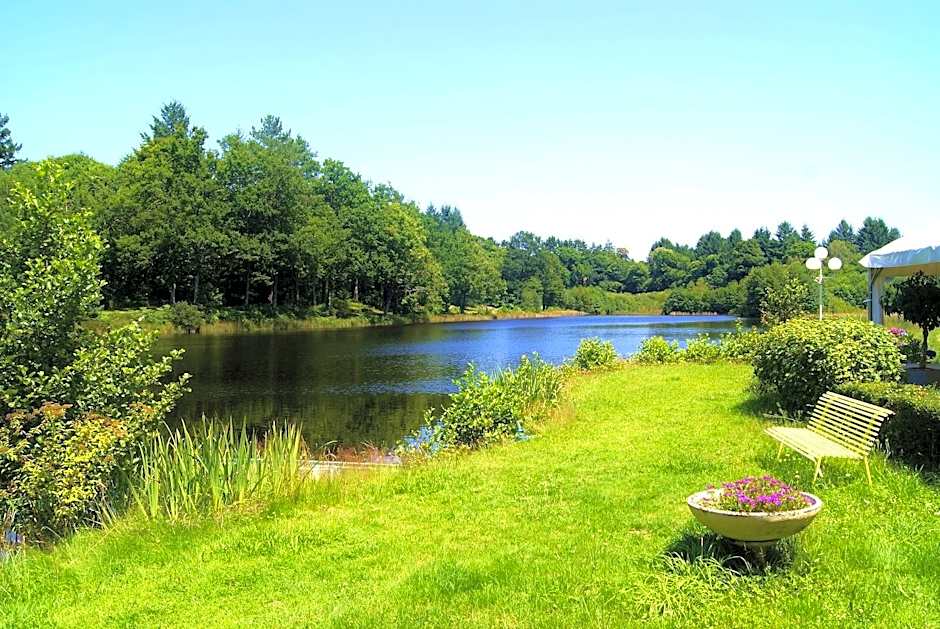 MOULIN DE LACHAUD - HOTEL et GITES