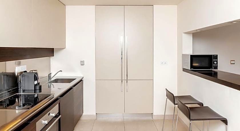 The Radisson Blu Residence, Dubai Marina