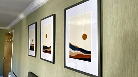 Quadruple Room with Private Bathroom