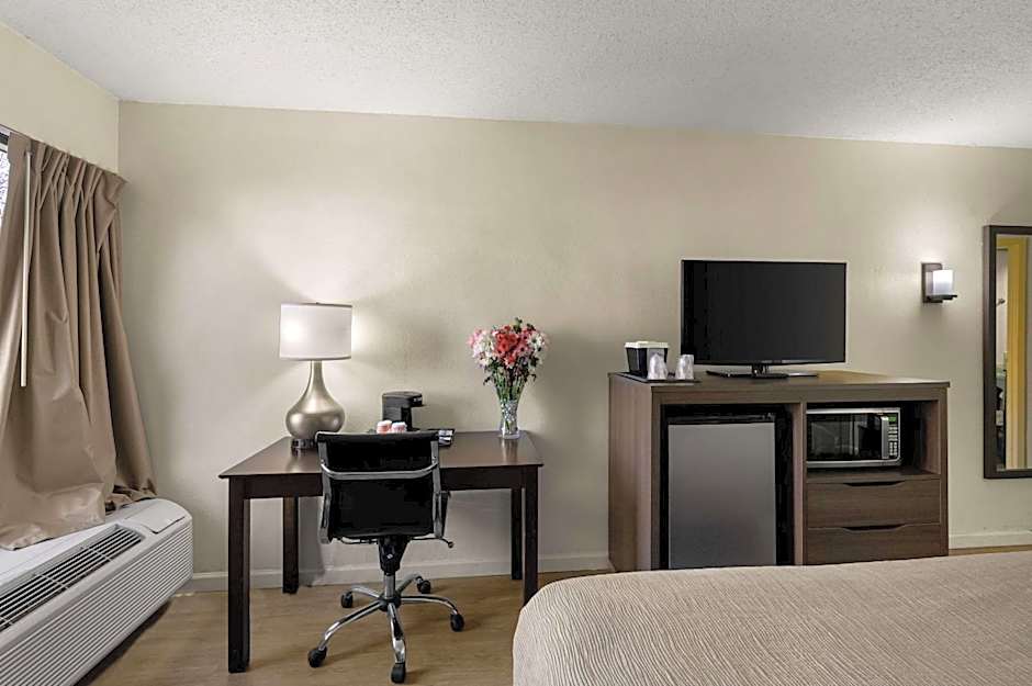 Quality Inn & Suites North Little Rock
