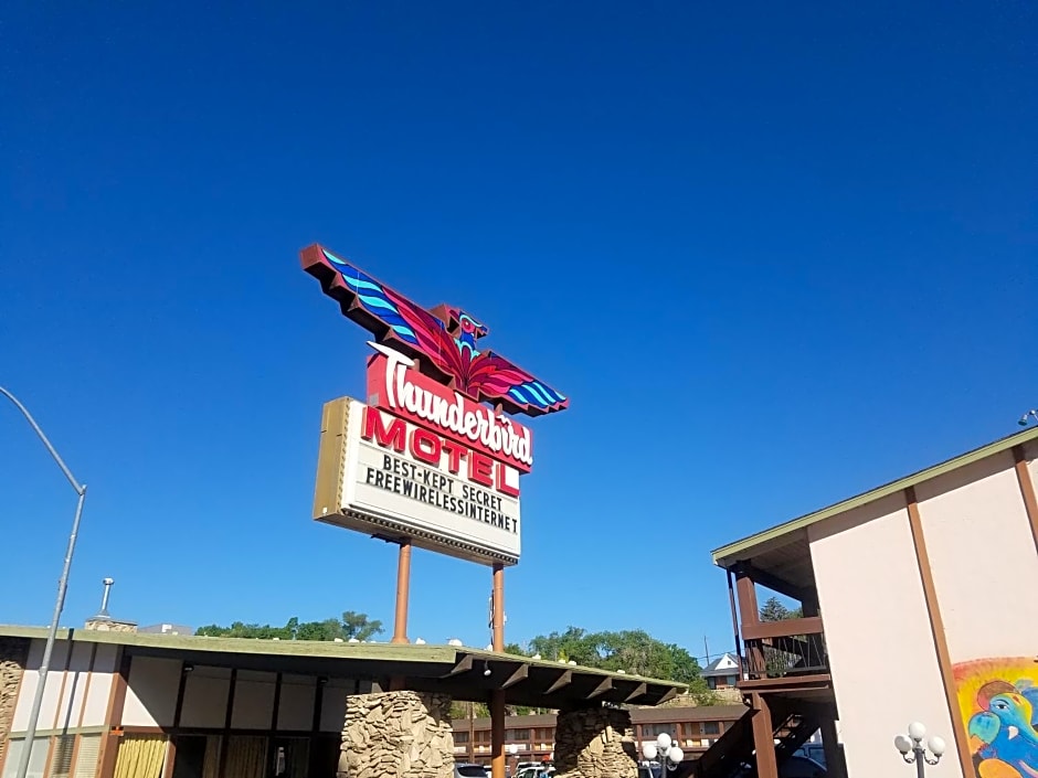 Thunderbird Motel