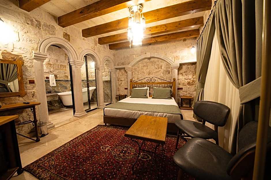 Ares Cave Suites