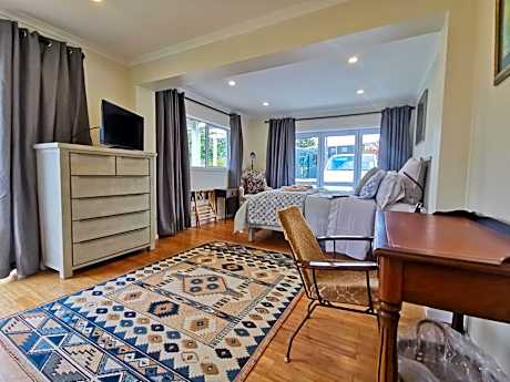 Queen Room with Deck