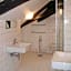 SISHAUS - Private Room Rental