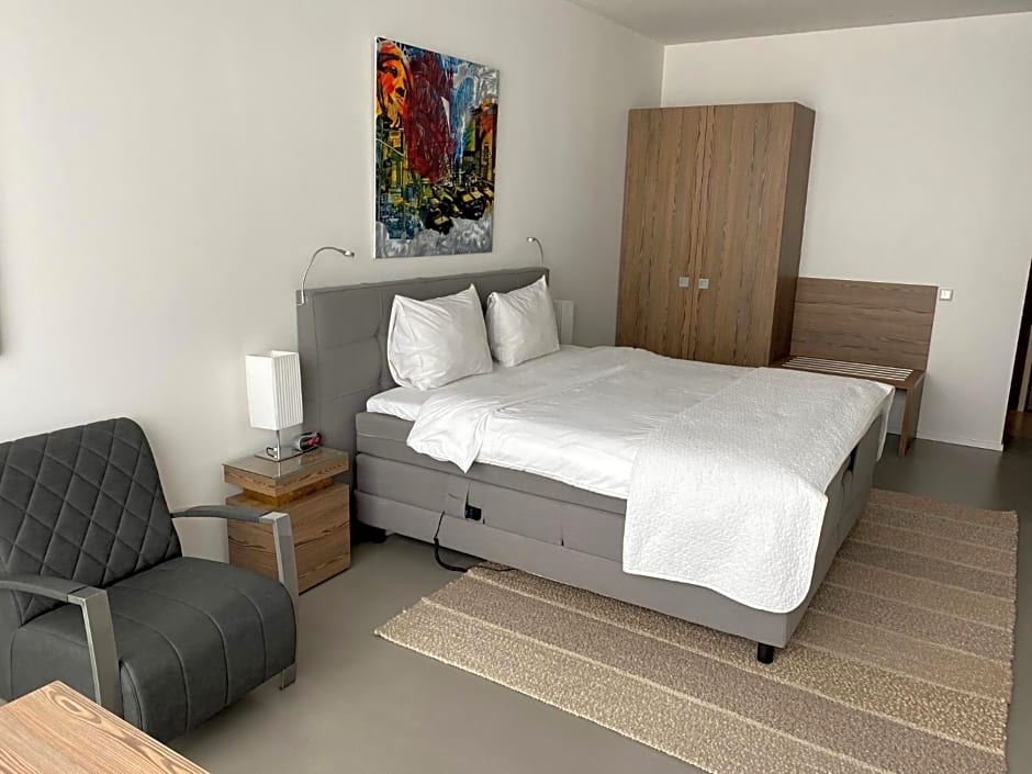 Black Jack Suites Amsterdam – Amsterdam, NY