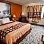 Hotel Iron Mountain Inn & Suites