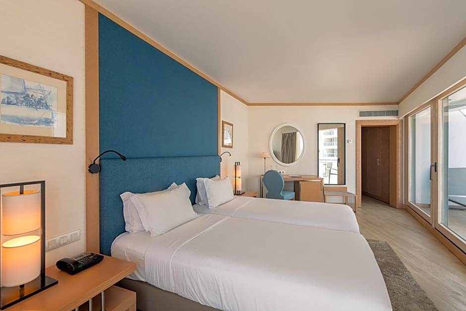 Sesimbra Oceanfront Hotel - Preferred Hotels and Resorts