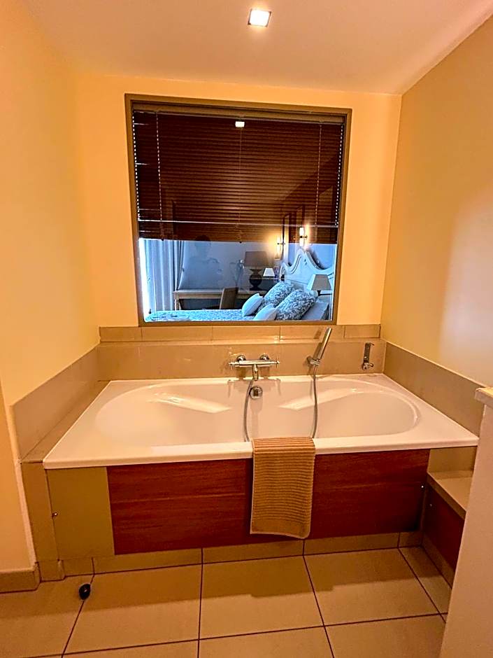 SUITE Supérieure Domaine du Golf St Endreol, 1 à 2 personnes