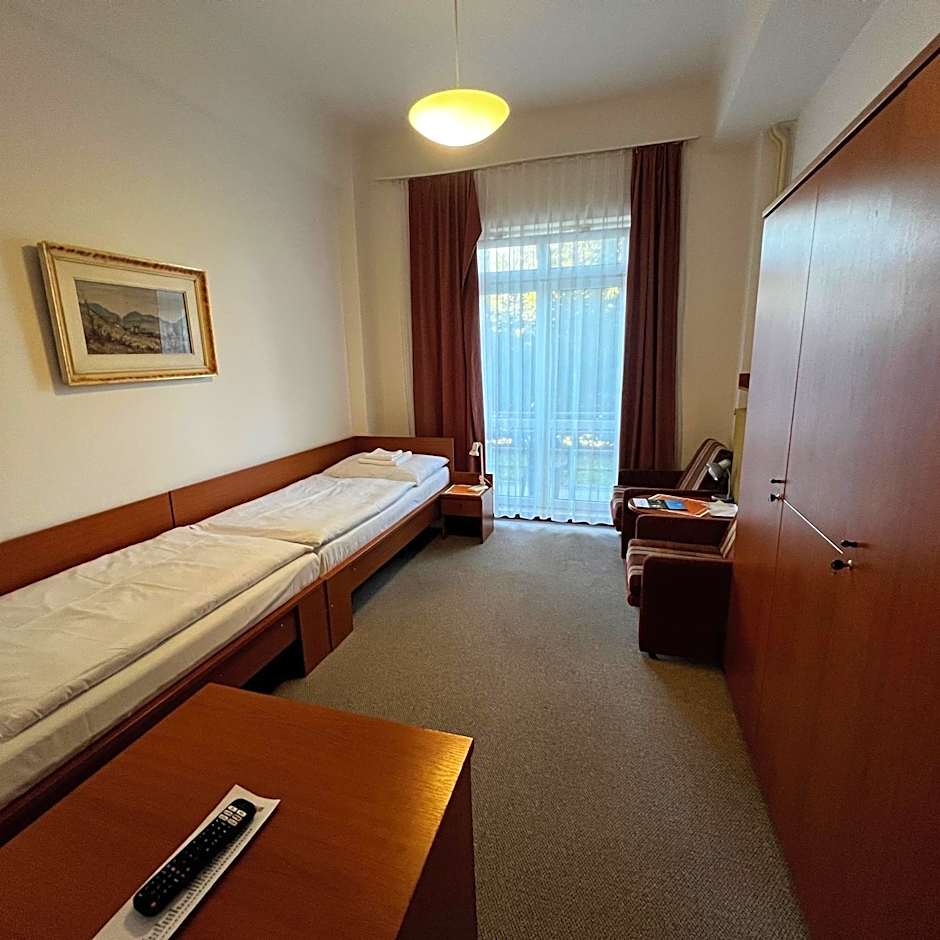 Hotel Palace - KÚPELE SLIAČ