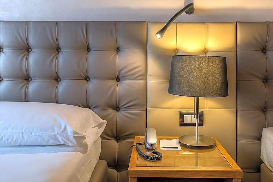 Elite Hotel