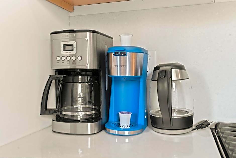 Stay Rafa At 2000 Spruce