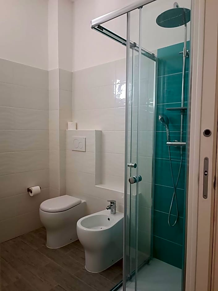 Hotel Susy - Ambienti rinnovati - direttamente su viale Dante e a due passi dal mare