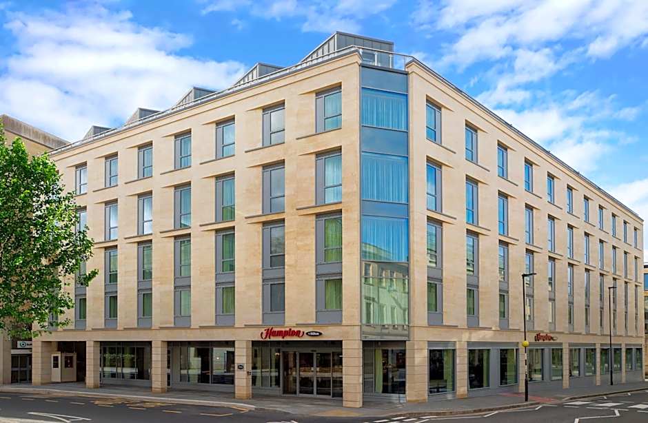 Hampton by Hilton Bath City