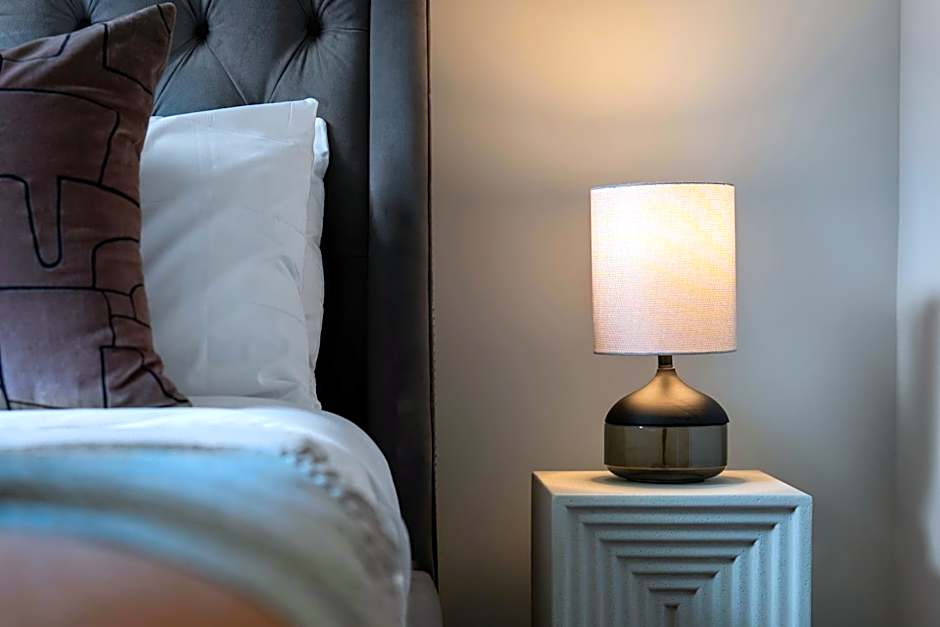 Luxury Apartments by Hyatus at The Asher