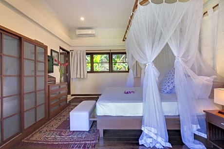 Royal Six-Bedroom with Private Pool