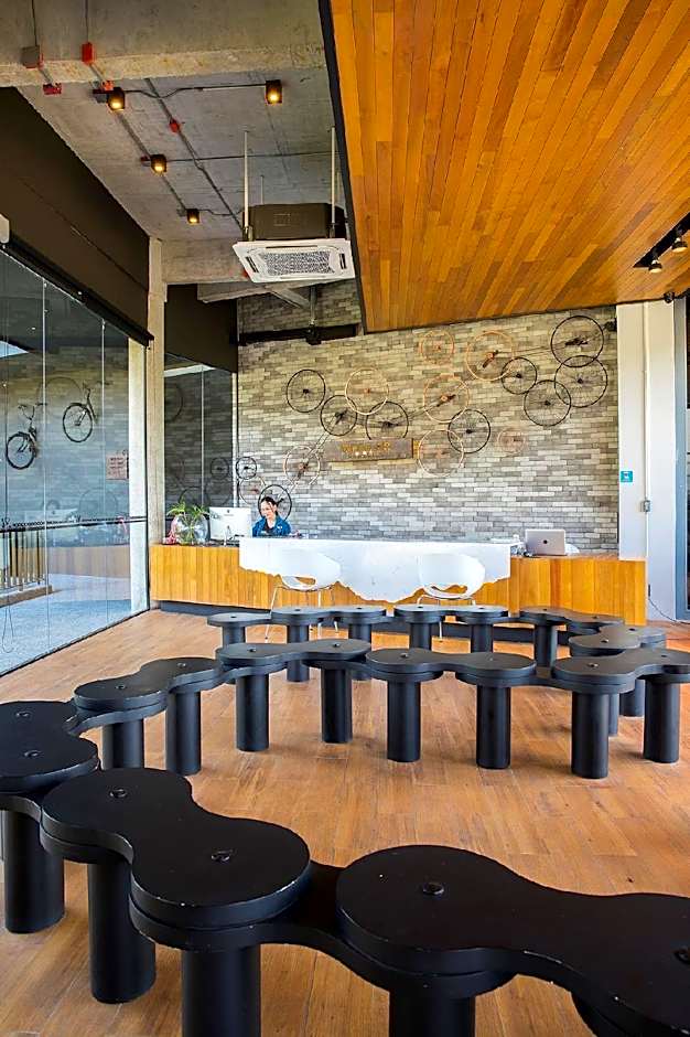 Wheeler Bed & Bike Hotel