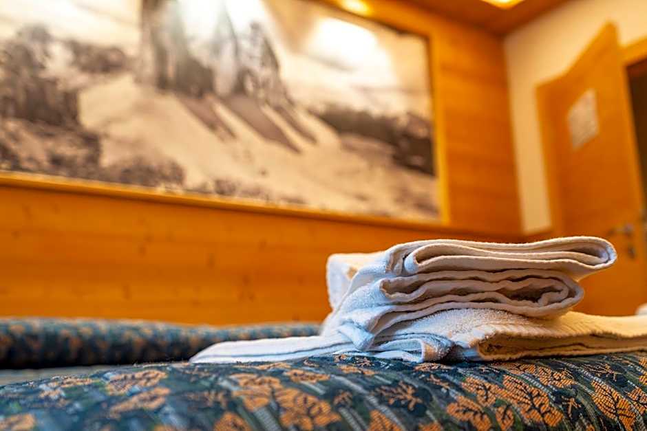 Hotel Serena - Tre Cime Views