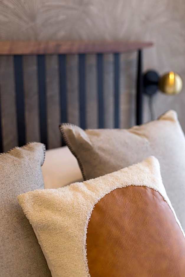 Romantic Studio in the Heart of Little Italy by Den Stays