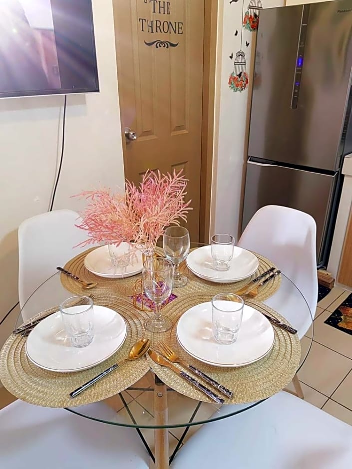 Caren 8-Spatial Condo Maa 2br fully-furnished wtih unli Pool access