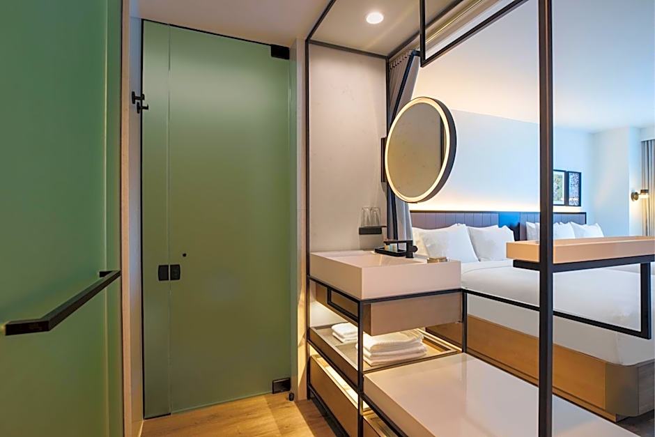 Renaissance New York Flushing Hotel at Tangram