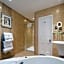 Burlington Hotel, Premier Collection