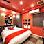 Hotel California Kaminarimon (Adult Only)
