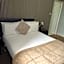 Kings Park Hotel
