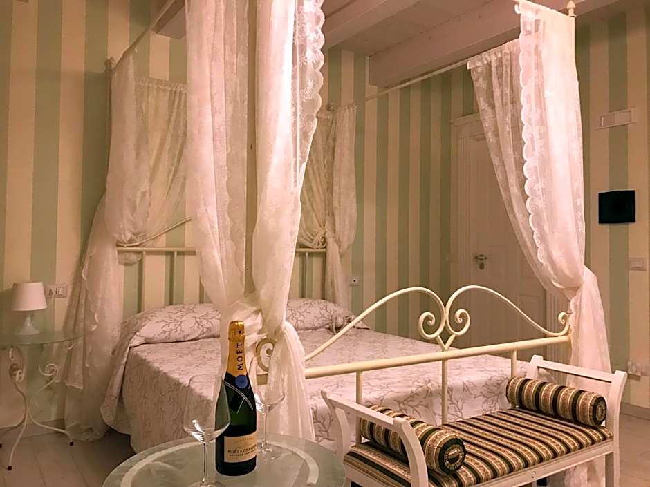 Zdjęcie 1 z 18 — Double Room