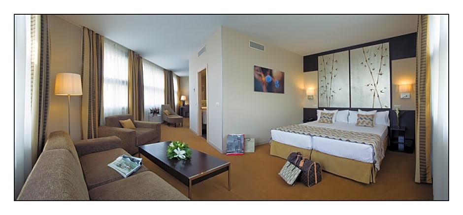 Hotel Paseo del Arte, a member of Radisson Individuals