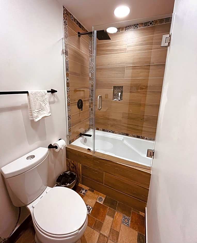 Hotel El Aguila, Villa del Carbón