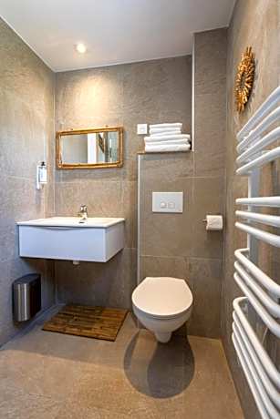 Triple Room with Kitchenette, Balcony and Sea View