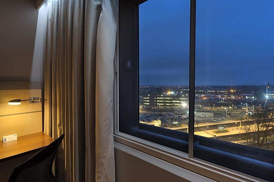 Holiday Inn Express London - Watford Junction By IHG