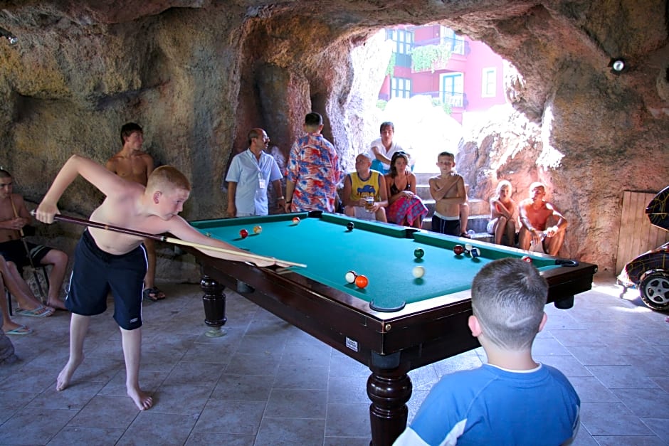 Grand Aquarium Apart