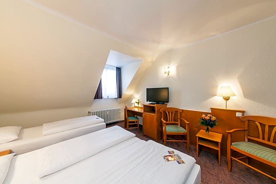 Hotel Ahl Meerkatzen Koln