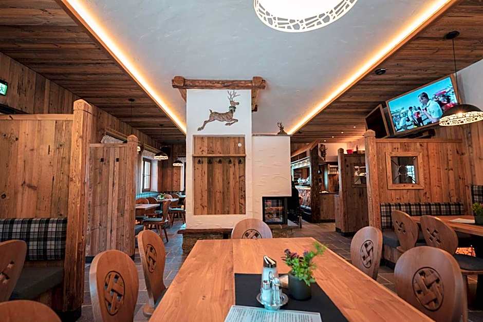 d'Genussalm by Alpine Genusswelten