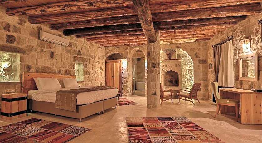 Acropolis Cave Suites