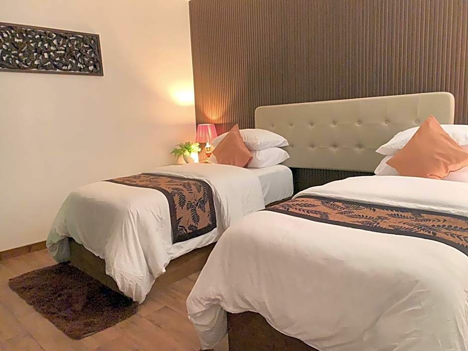 Himeyn Beach Inn - Ocho Homes by Eight Continents